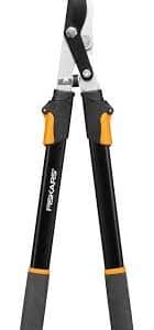 Il troncarami telescopico Fiskars è progettato per tagliare legno fresco con facilità. Grazie al suo rivestimento speciale