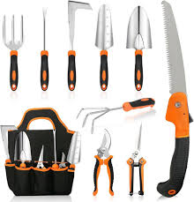 Il set MQHUAYU di attrezzi da giardinaggio comprende 10 pezzi progettati per un uso intensivo. Gli strumenti sono realizzati con materiali di alta qualità