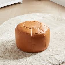 Il pouf marocchino Louis Donné è un elegante accessorio fatto a mano