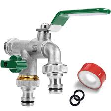 Il Rubinetto doppio da giardino SPGOOD è progettato per un ingresso da 1/2". Questo rubinetto è ideale per l'uso esterno