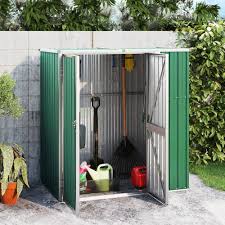 Casetta per attrezzi da giardino di colore verde