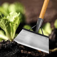 La XTDMJ è una pala da giardino multifunzionale progettata per diverse attività di pulizia e manutenzione del giardino. Realizzata in materiali resistenti