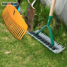 KOTARBAU® offre un rastrello sarchiatore in acciaio zincato