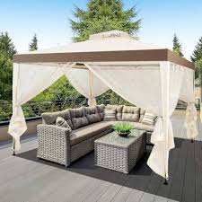 Il gazebo da giardino RELAX4LIFE misura 3x3 metri ed è progettato per l'uso esterno. Dotato di quattro pareti laterali