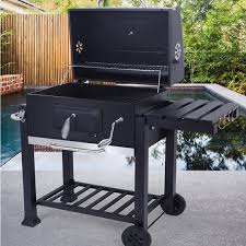 FP-TECH è un barbecue a carbonella progettato per l'uso nel giardino. Questo grill offre un'ottima esperienza di cottura all'aperto
