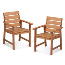 Il set di 2 sedie da giardino COSTWAY è realizzato in legno e presenta un design ergonomico. Le sedie hanno un sedile a doghe e uno schienale inclinato
