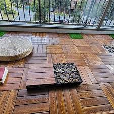 Mattonelle da esterno in legno per giardini