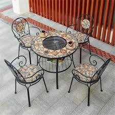 Set di tavolo e sedie per barbecue a mosaico