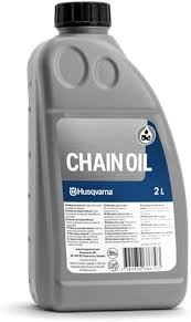 L'olio per catena motosega minerale Husqvarna All Season è progettato per garantire prestazioni ottimali in tutte le condizioni climatiche. Questo olio di alta qualità riduce l'usura della catena e della barra