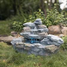 Maxstore Stilista® Olymp è una fontana decorativa per giardino che unisce design elegante e funzionalità. Realizzata con materiali di alta qualità