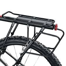 Il portapacchi Komsoup è un accessorio per biciclette progettato per il montaggio posteriore. È regolabile e ideale per l'uso con seggiolini per bambini. Realizzato in lega leggera