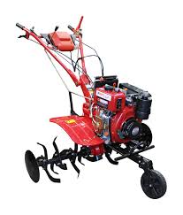 La Motozappa Bricoferr da 6HP è equipaggiata con un motore diesel a 4 tempi 173F. Questo attrezzo è progettato per facilitare il lavoro del terreno