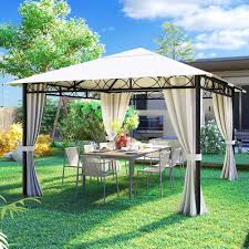 Il Gazebo da Giardino BAKAJI misura 3x3 metri ed è realizzato in metallo robusto