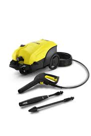 La Kärcher Idropulitrice K 4 Compact è un potente attrezzo da giardinaggio con una potenza di 1800 W e una pressione massima di 130 bar. Compatta e facile da riporre