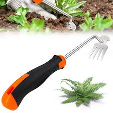 Il sarchiatore manuale è uno strumento utile per rimuovere le erbacce dal giardino. Progettato per facilitare la diserba