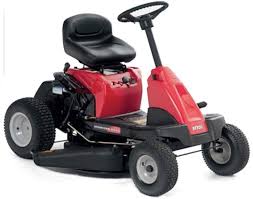Il trattorino tagliaerba Mtd 60 Sd Rider è dotato di un motore a benzina B&S e offre una larghezza di taglio di 60 cm. Questo modello è progettato per garantire prestazioni elevate e facilità d'uso