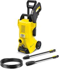 La Kärcher Idropulitrice K 3 Power Control offre una pressione di 120 bar e un'efficienza d'acqua di 380 litri all'ora. Questo modello è progettato per pulire diverse superfici con facilità
